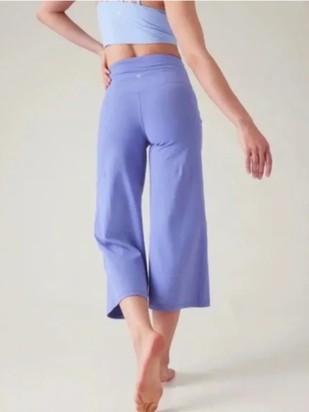 NWOT Athleta Elation Wide Crop Pant- XS